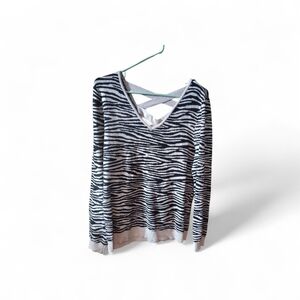 Zebra Print V-Neck Long Sleeve Top - Black & White